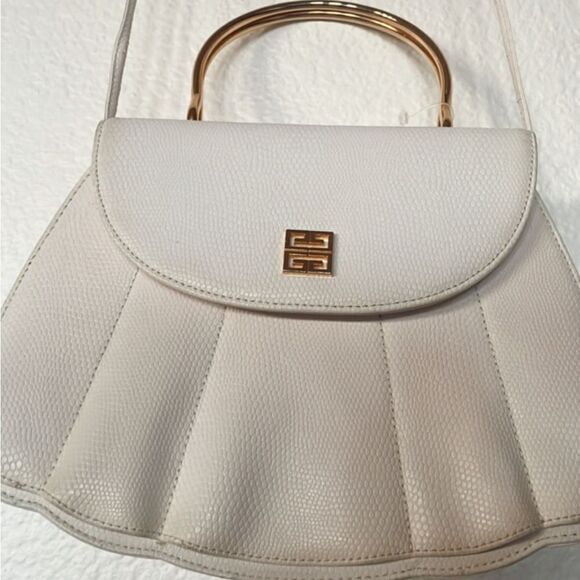 RARE Givenchy seashell bag - Picture 7 of 9